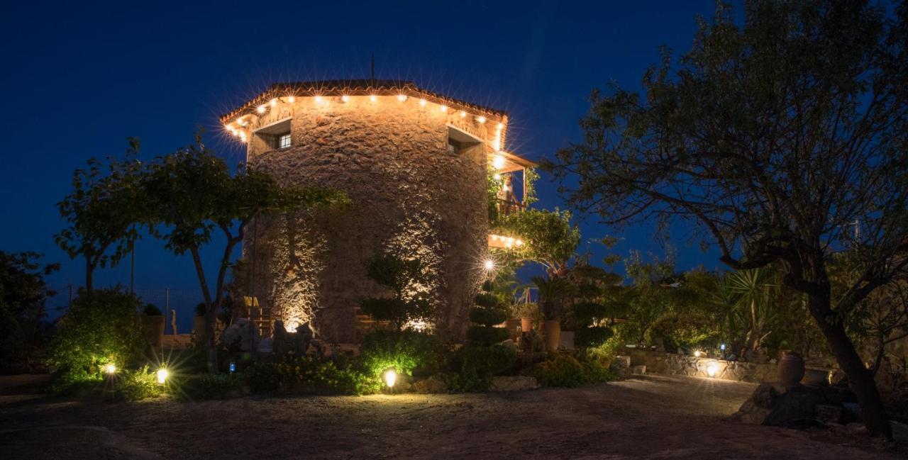 Traditional Windmill-Milos Kroustas Exterior foto